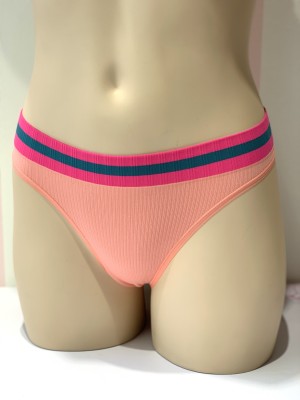 Трусики стринги  Victoria’s Secret Apricot color Thong panty