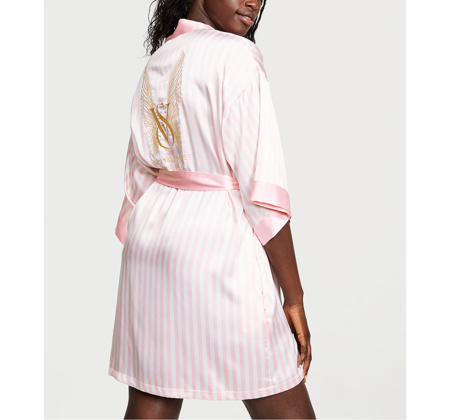 Сатиновий халат The Tour '23 Iconic Pink Stripe Robe Iconic Stripe