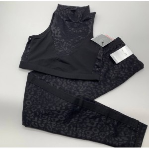 Набор для спорта Victoria Sport Bra Set & High-rise Leopard Tight