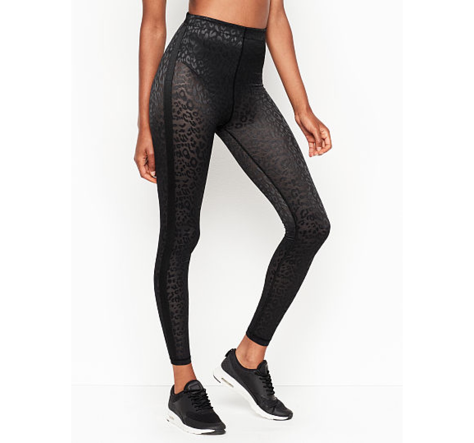 Набор для спорта Victoria Sport Bra Set & High-rise Leopard Tight