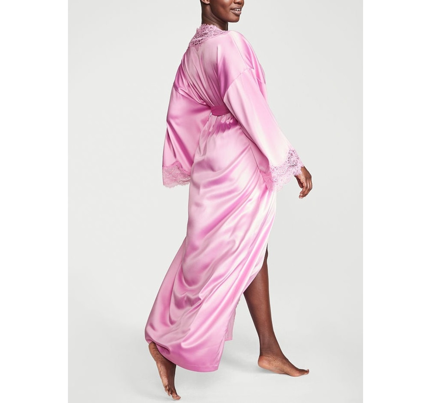 Сатиновый халат Lace-Trim Satin Long Robe Lilac Chiffon