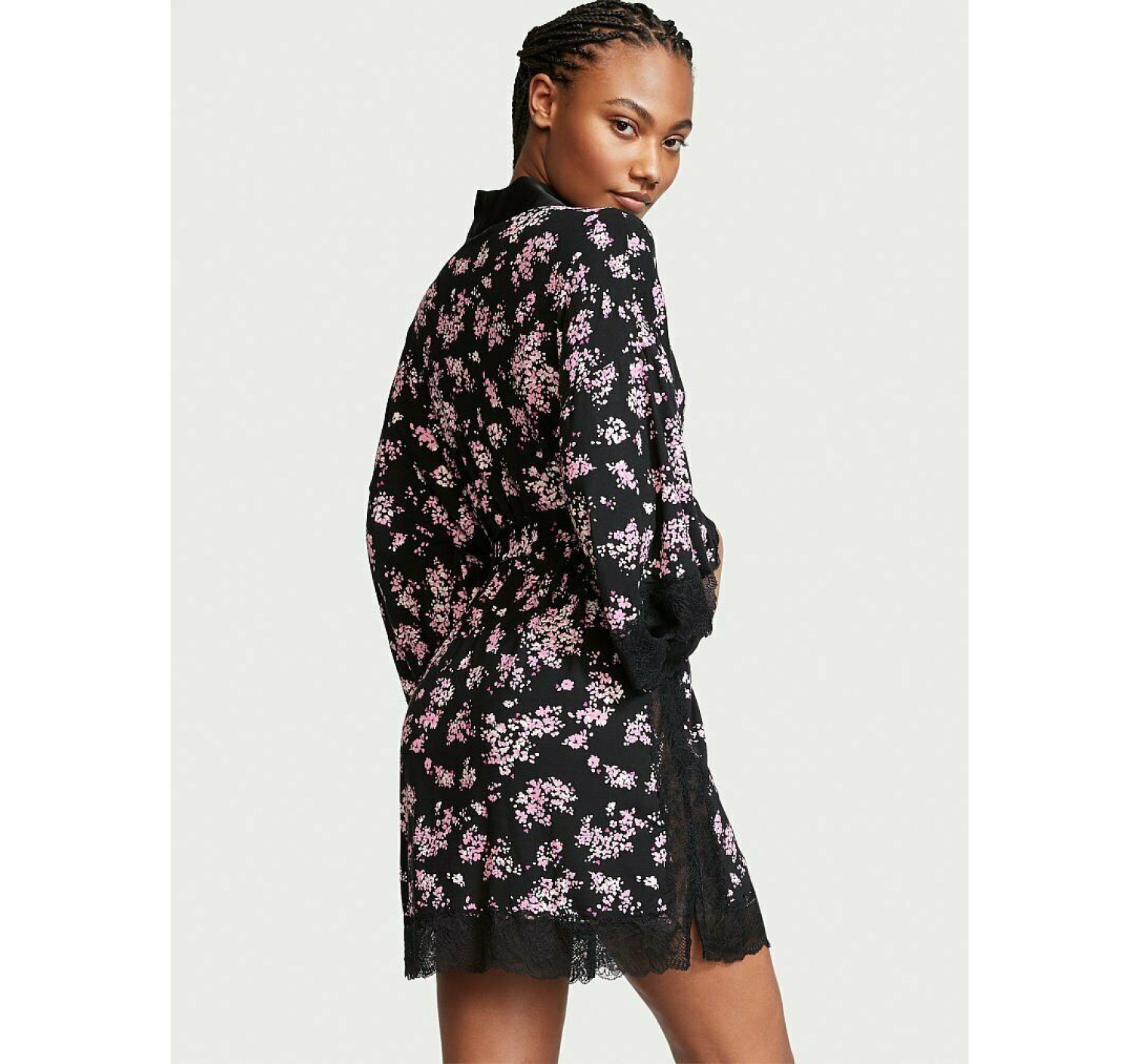 Чорний сатиновий халат Victoria's Secret Lace Inset Robe Floral print