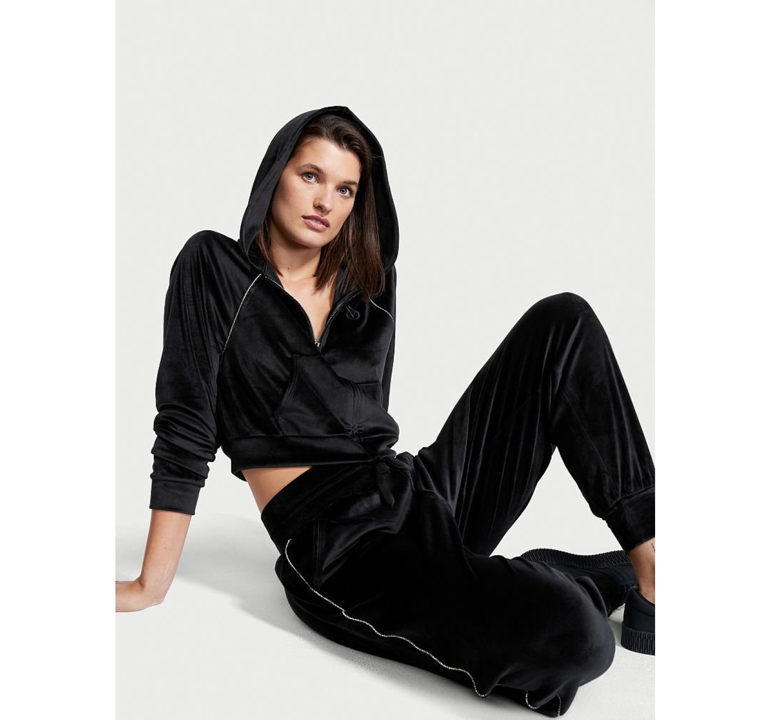 Велюровий спортивний костюм Diamanté Inset Velour
