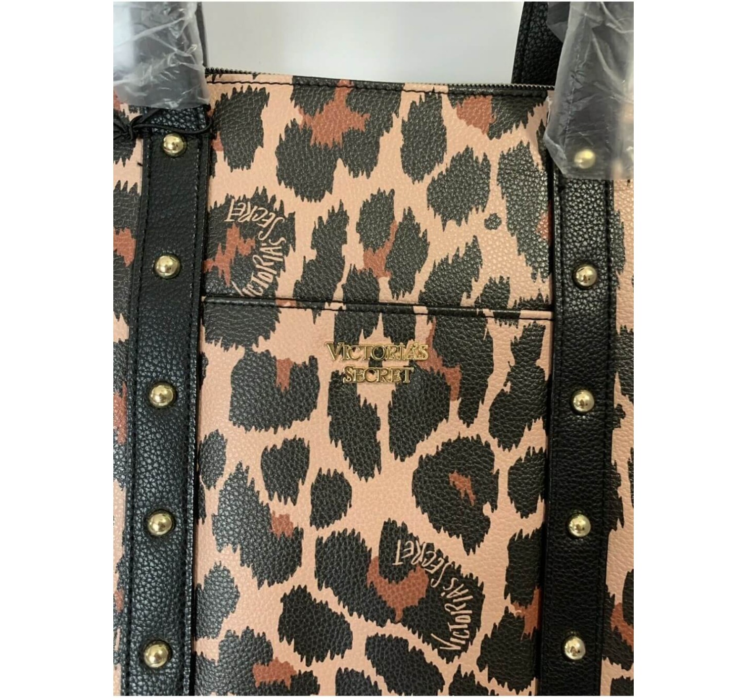 Рюкзак Victoria's Secret Studded Convertible Backpack Animal Print - Leopard