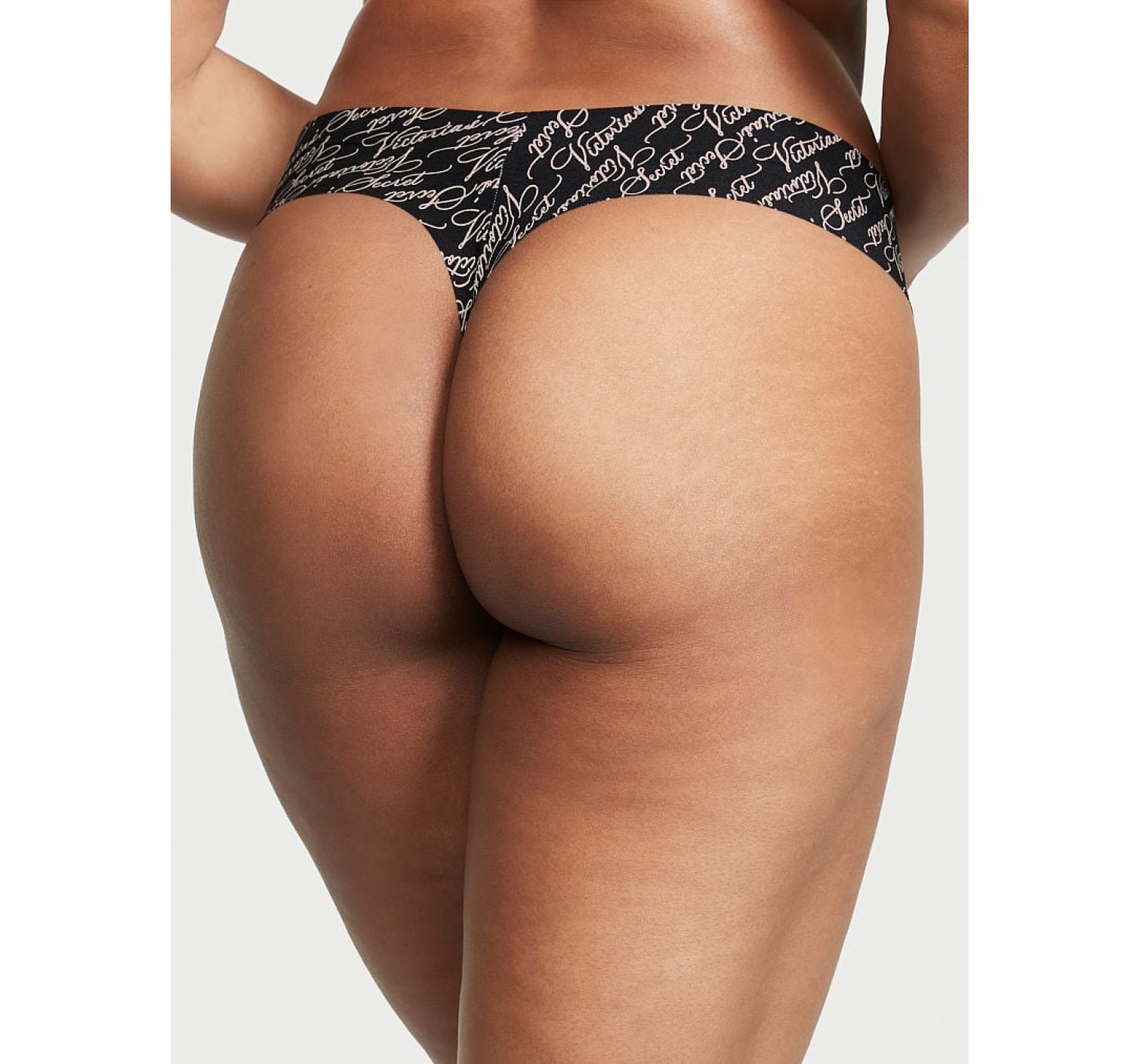 Трусики No-Show Thong Panty Black Victoria Script