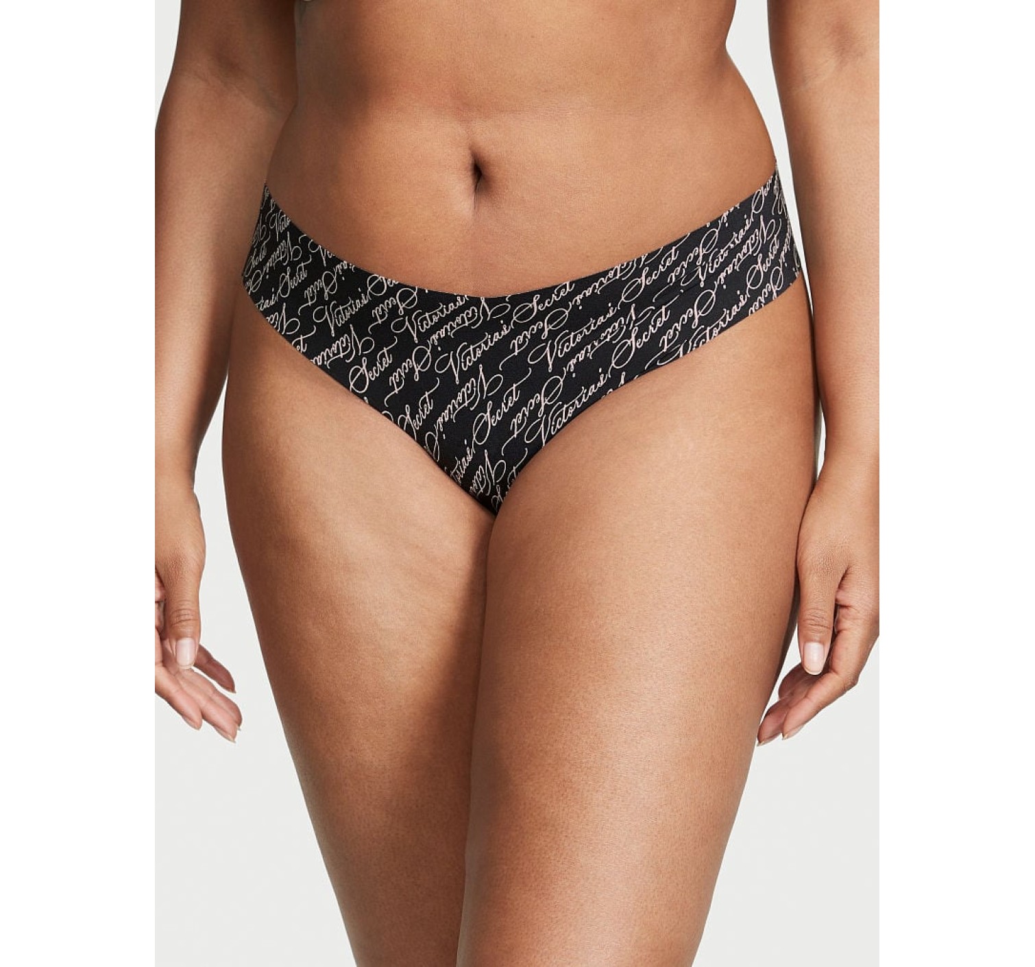 Трусики No-Show Thong Panty Black Victoria Script