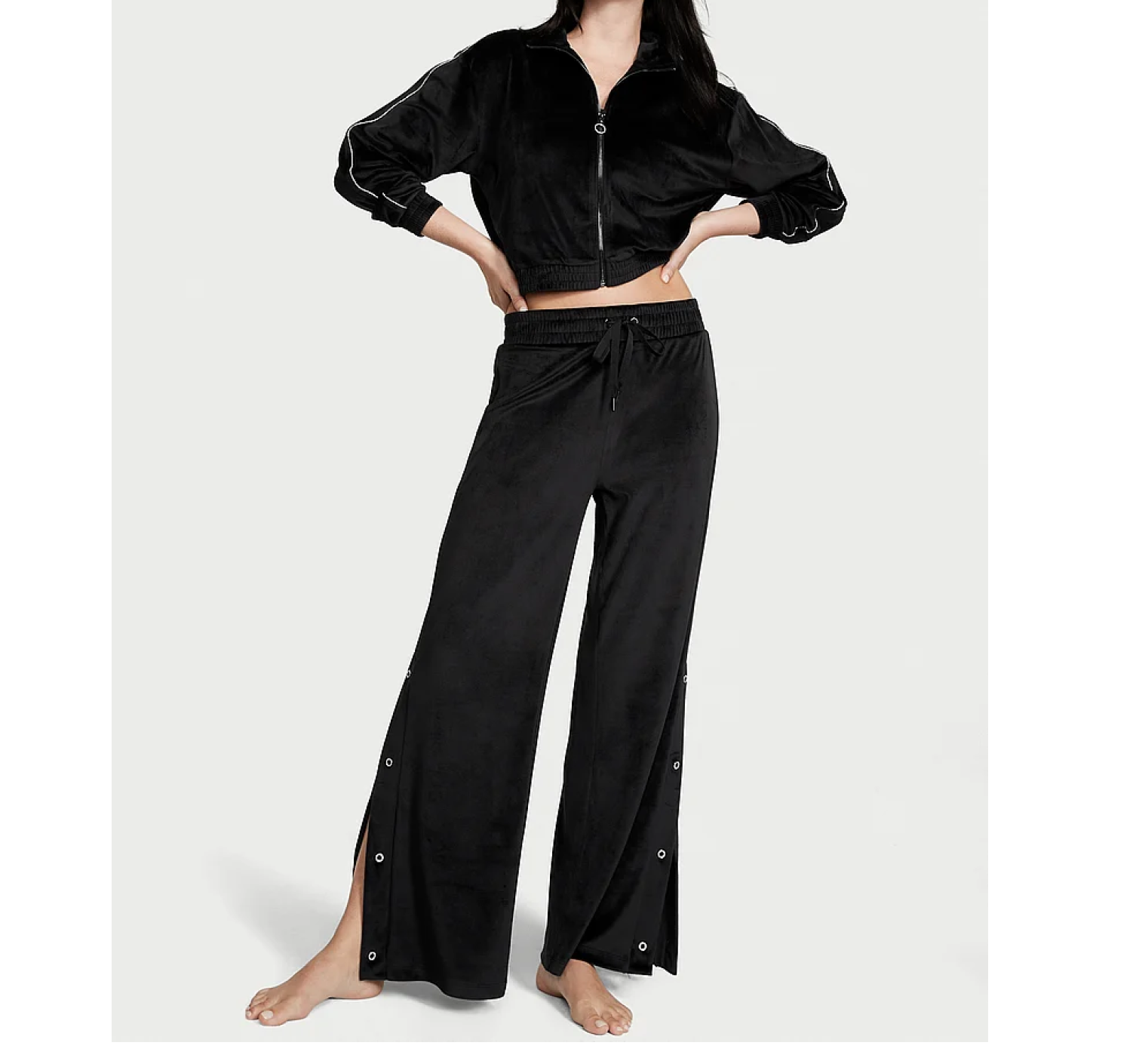 Велюровый костюм Velour Diamante Wide-Leg Snap Set