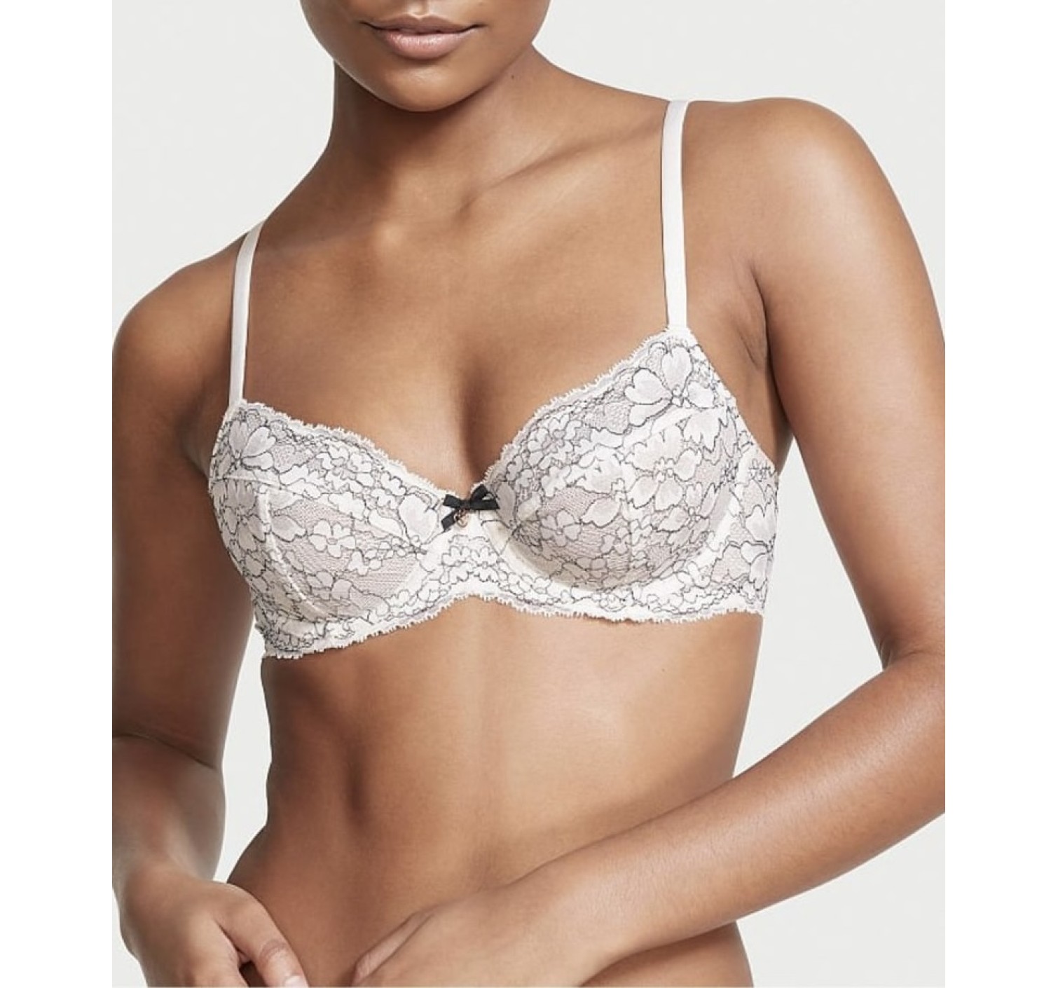 Комплект белья Victoria's Secret Demi Embroidery Bra & Shortie Panty