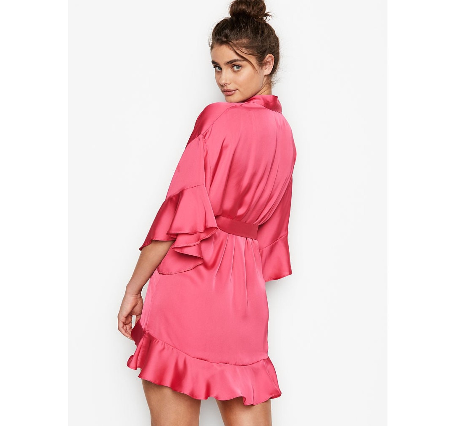 Сатиновый халат Victoria’s Secret Satin Robe Pink