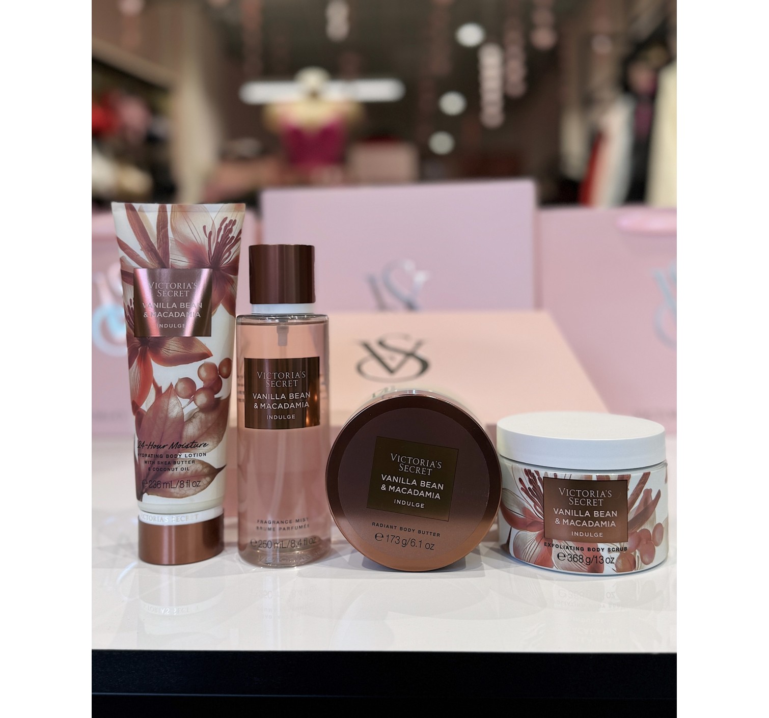 Подарочный набор Natural Beauty Set INDULGE Vanilla Bean & Macadamia