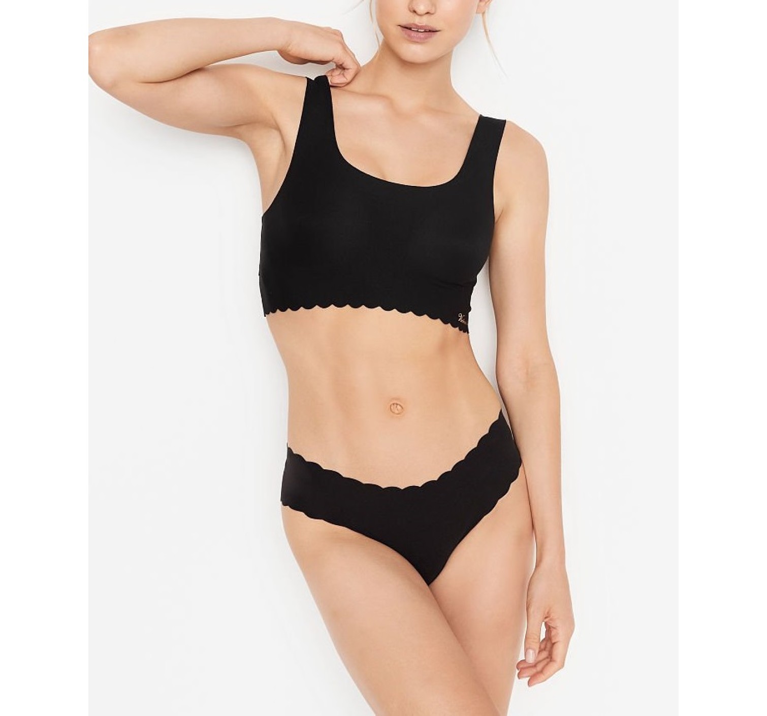 Трусики бесшовные Black No show Cheeky panty