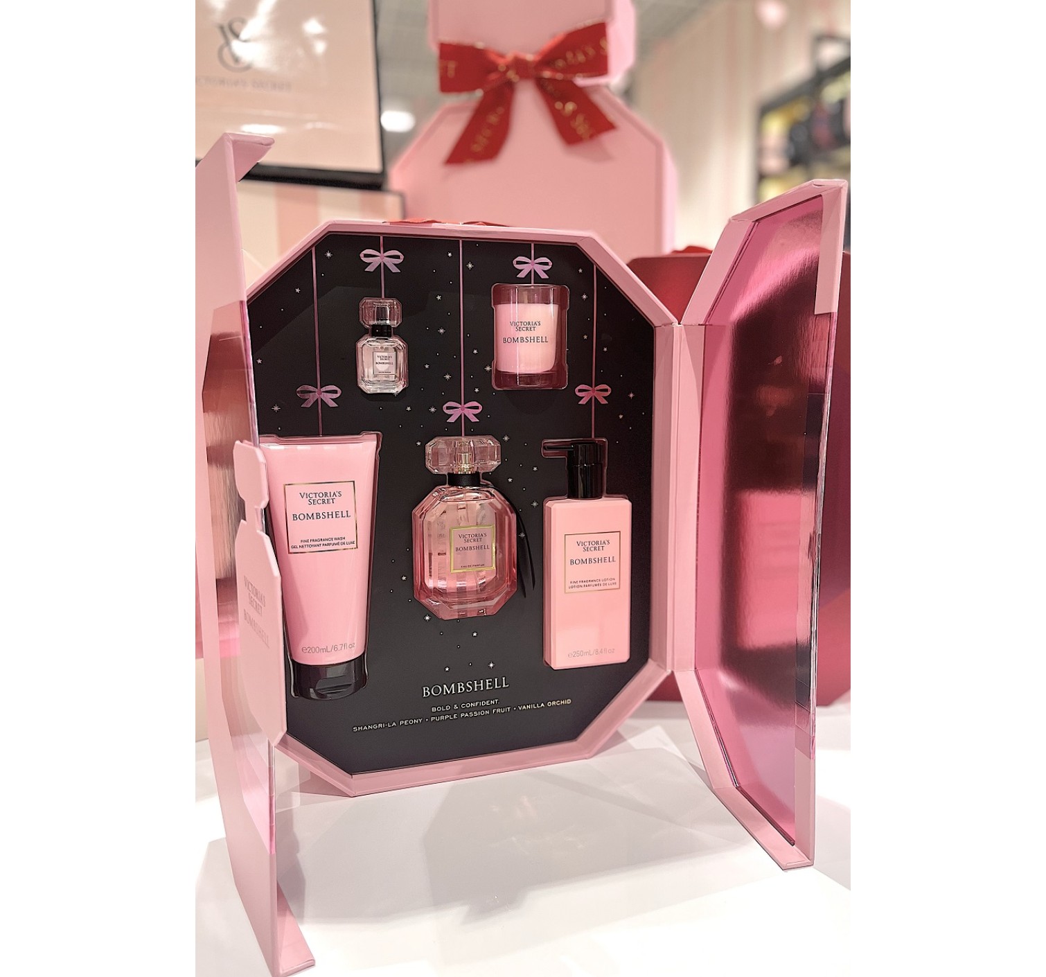 Подарочный набор Bombshell Ultimate Fragrance Gift Set Victoria’s Secret