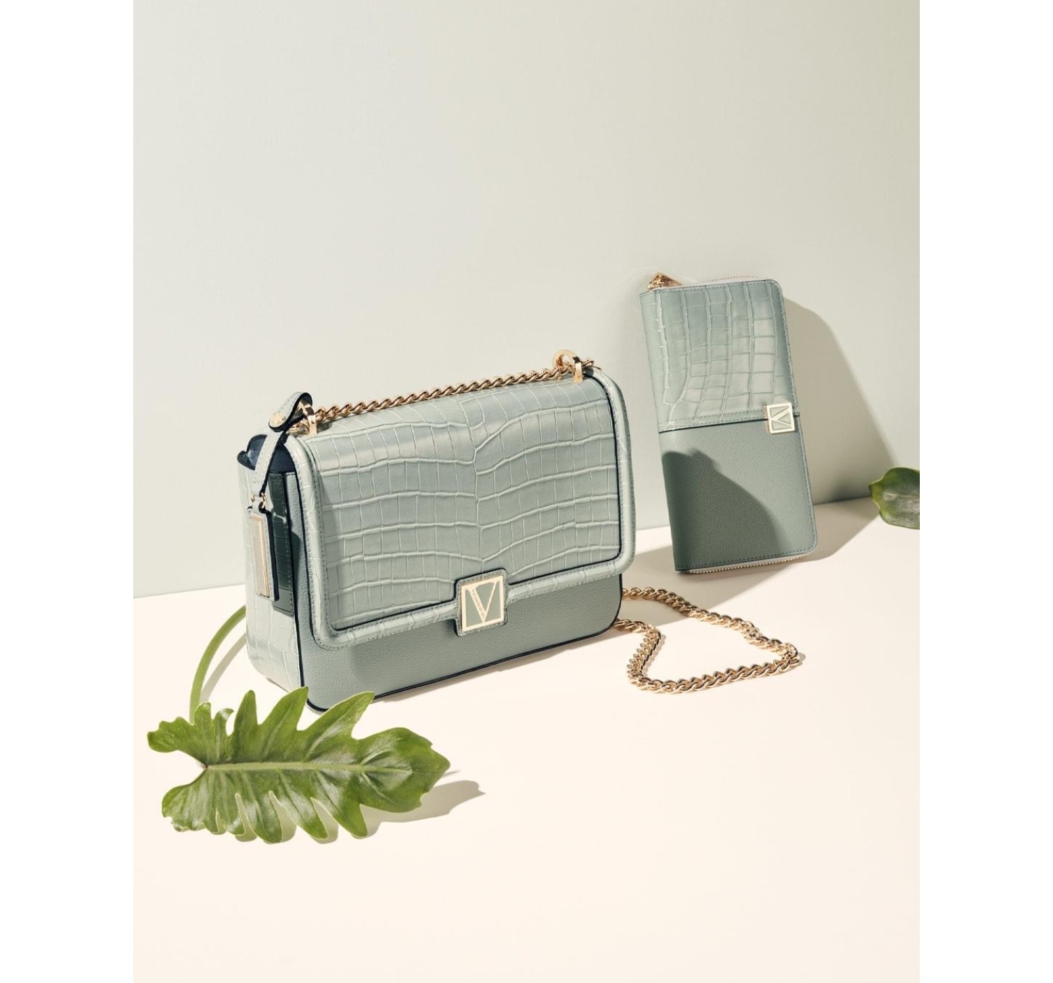 Кросс-боди Виктория Сикрет Medium Shoulder Bag Skyflower Croc