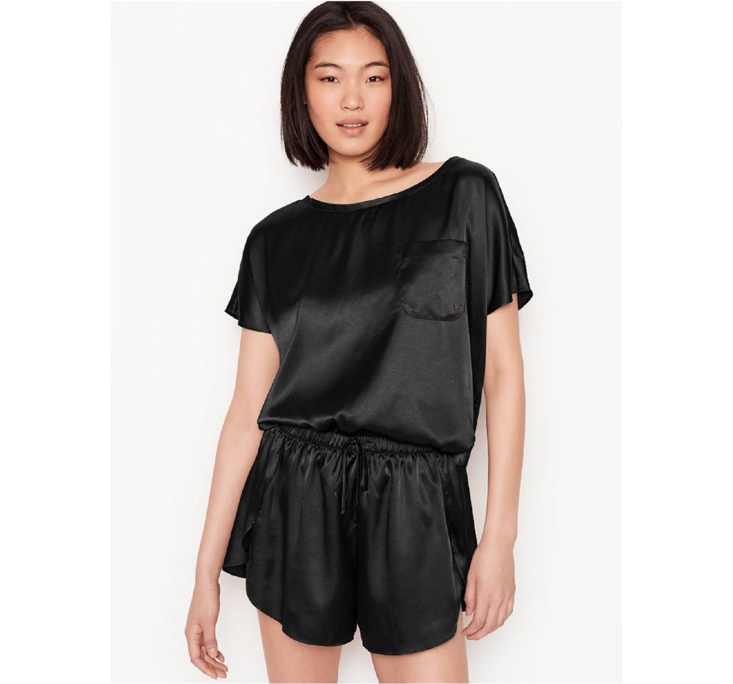 Піжама VS The Satin Oversized T-Shirt &amp; Petal Short PJ Set