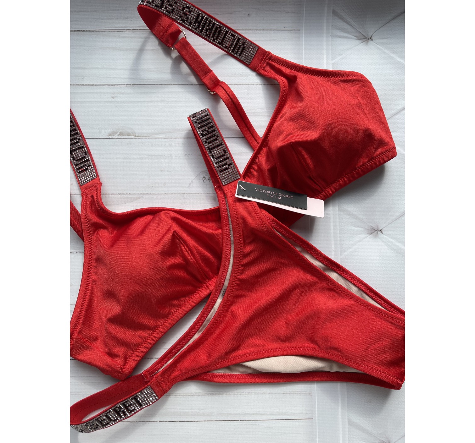 Купальник VS Shine Strap Tulum Scoop Swim Top & Brazilian panty Lipstick