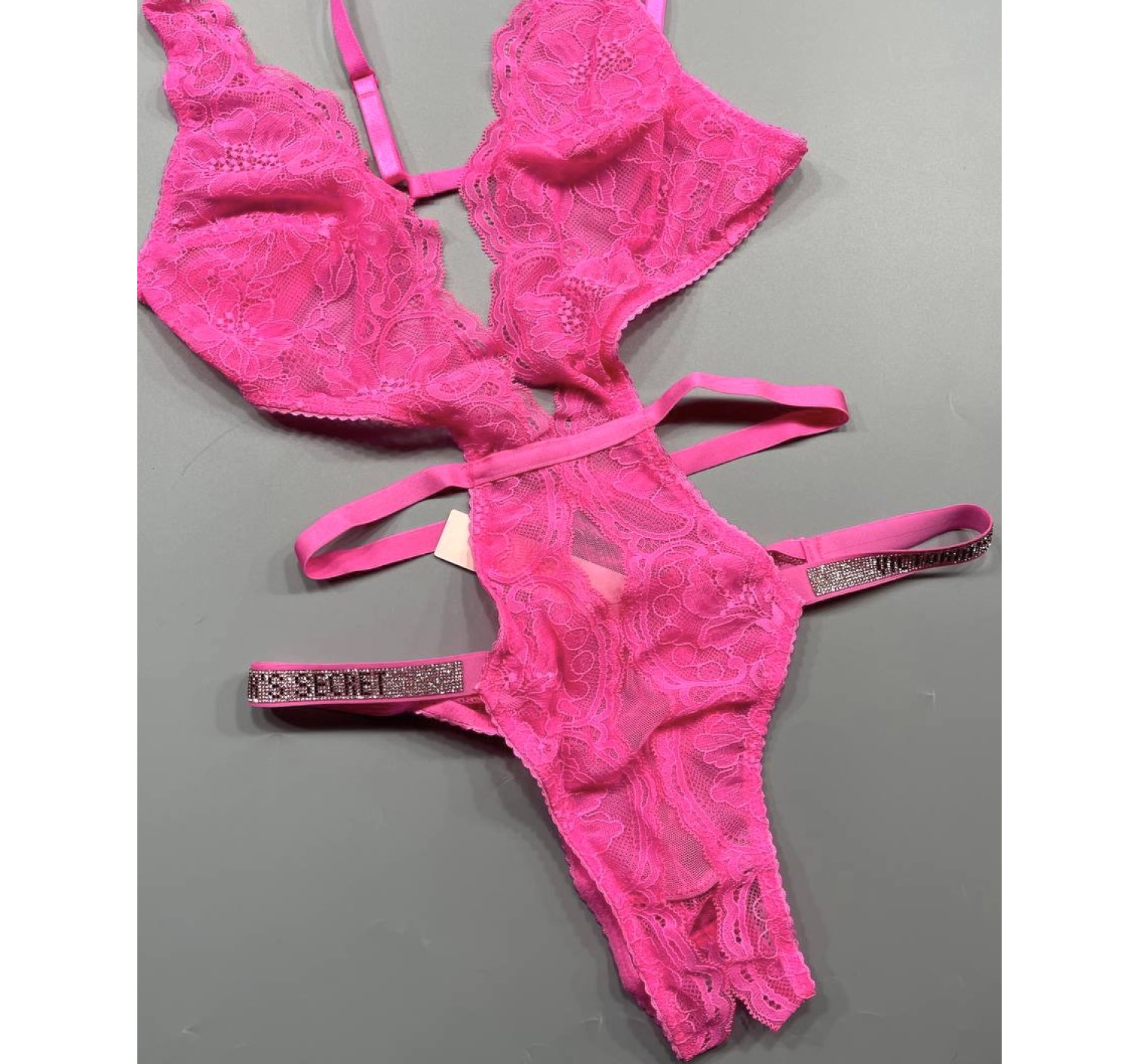 Боди VERY SEXY Lace Unlined Strappy Teddy