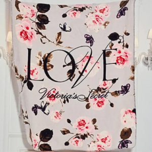 Плед Plush Fleece Blanket LOVE print