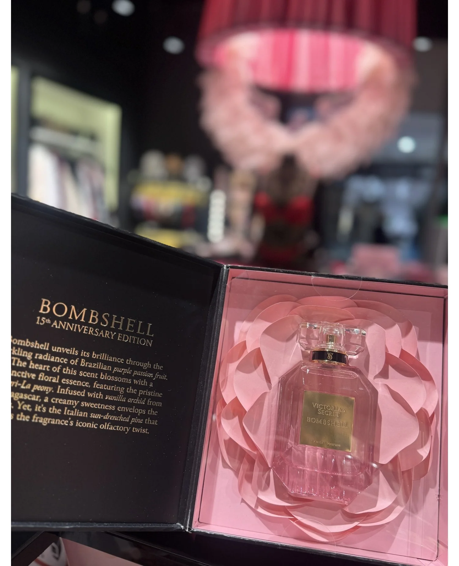 Подарочный набор Bombshell Limited Edition Eau de Parfum Victoria's Secret